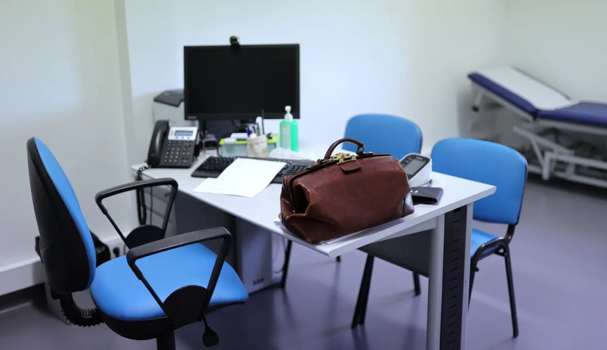 Observador: Sintra e Cascais. Governo queria dar acesso para consultas a 75 mil utentes sem médico de família, mas falhou: só chegou a 5 mil